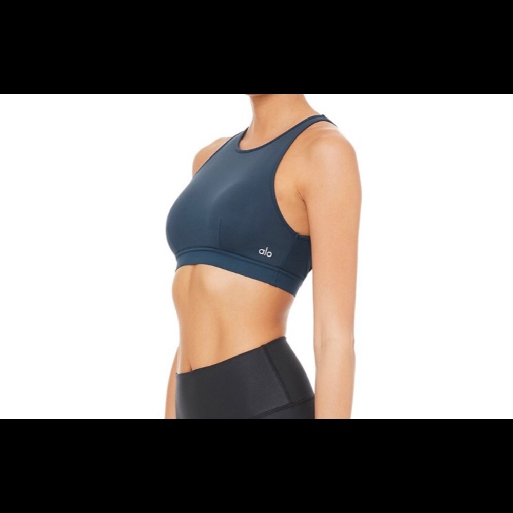 Alo Incline Bra - Picture 2 of 3